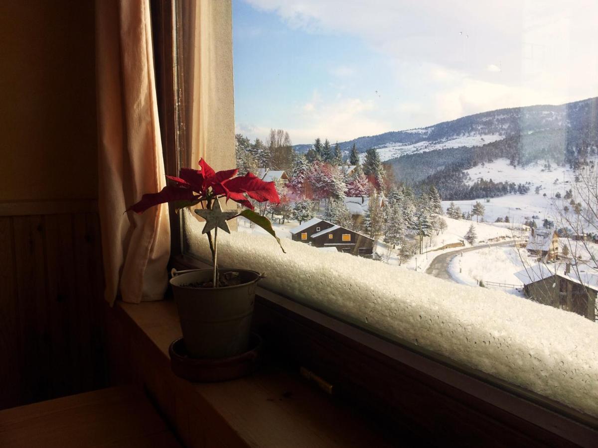 Xalet Refugi Pere Carne Vandrarhem La Molina  Exteriör bild