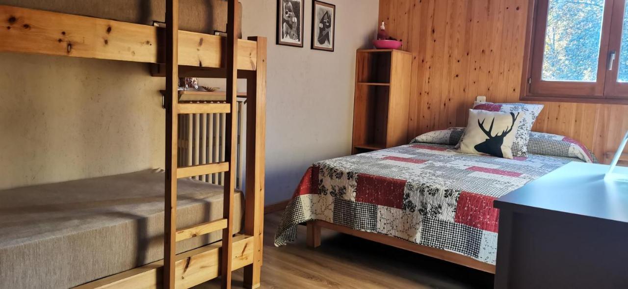 Xalet Refugi Pere Carne Vandrarhem La Molina  Exteriör bild